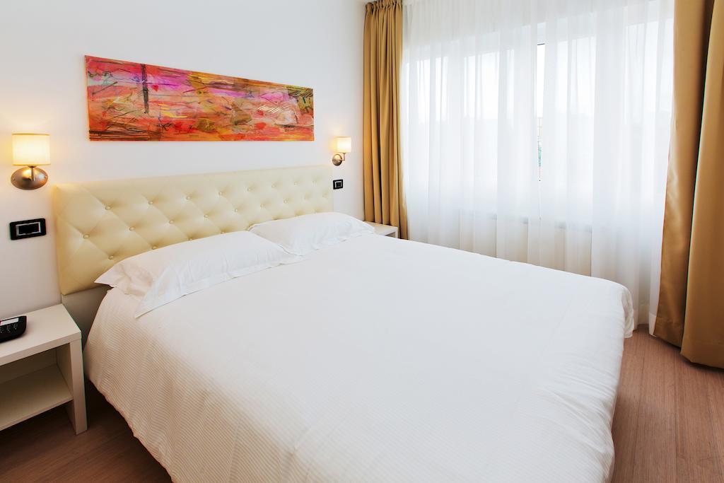Hotel Maine Finale Ligure Quarto foto