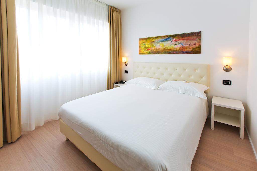 Hotel Maine Finale Ligure Quarto foto